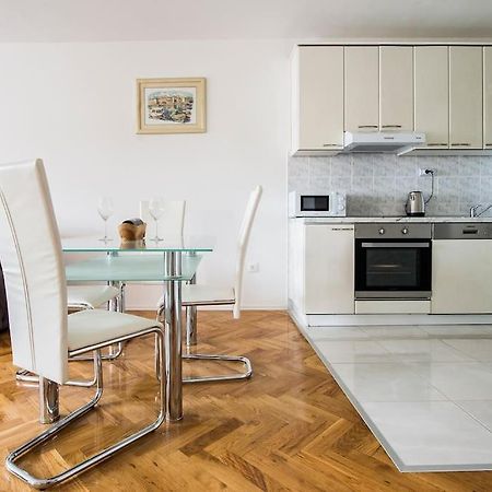 פודסטראנה Apartment Jully מראה חיצוני תמונה